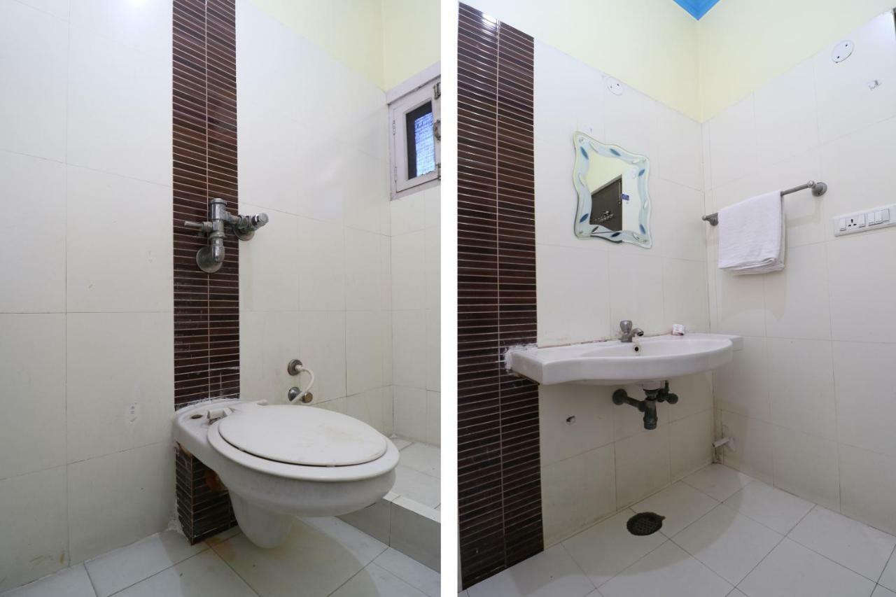 Oyo 30100 Lucky Guest house
